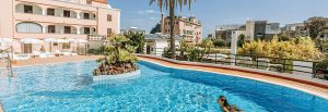 Hotel Mareblu Ischia Piscina e vista castello aragonese
